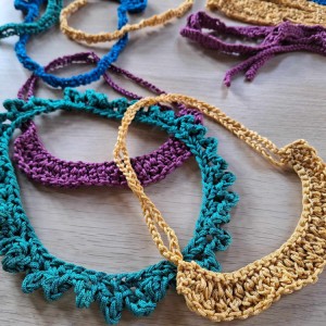 Разплетете стреса с „Плетене на една или две куки“