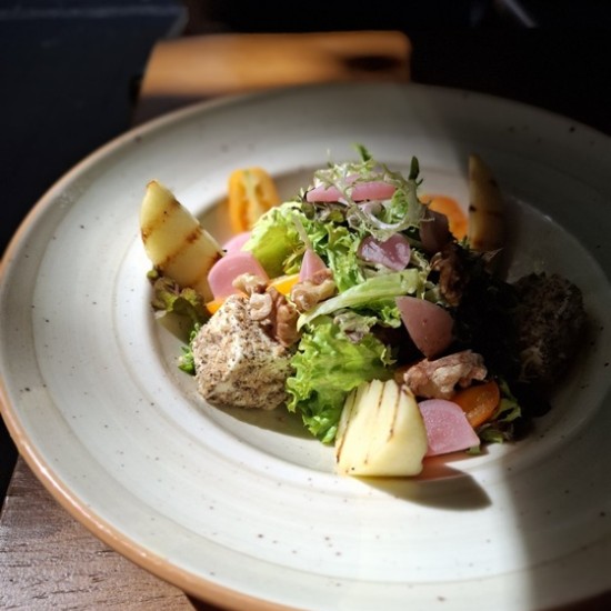 Вечеря при шеф Манчев - уникален подарък за двама от Макароон Уникален подарък: Вечеря за двама при шеф Манчев от Makaroon.bg