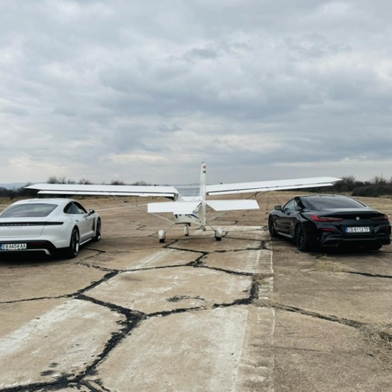 Издигнете се в небесата с „ВИП трансфер и урок по пилотиране“ от Makaroon