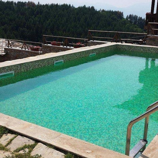 A party experience for a cheerful company - a weekend in Leshten with friends from Makaroon