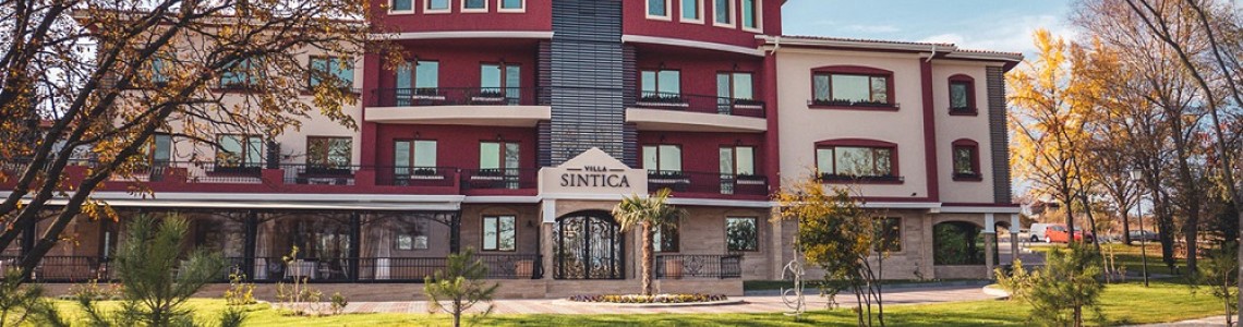 Романтичен уикенд във вила Синтика: Перфектният подарък