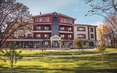 A romantic weekend at Villa Sintika: The perfect gift