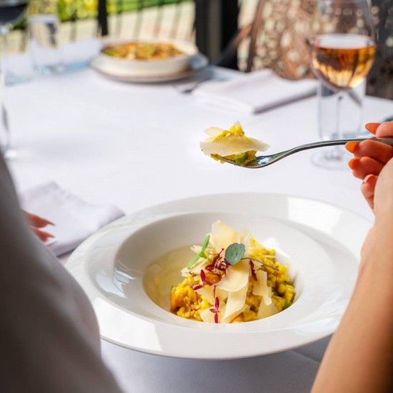 Почивка сред природата с две нощувки в стая Де Лукс във вила Синтика от Makaroon