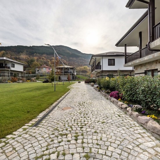 Подарете бягство от сивия град с „Нощувка във Вила Юстина“ от Makaroon