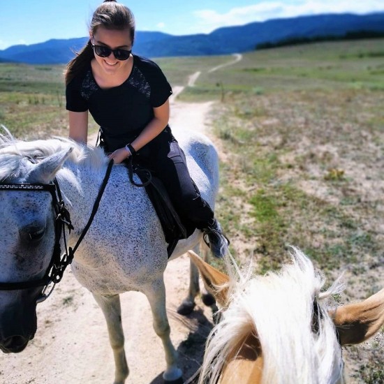 Конна езда сред природата близо до Банскоот Макароон Конна езда сред природата близо до Банско от Макароон