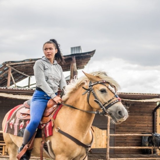 Приключение във въжен парк, конна езда и каране на АТВ в Добринище от Макароон