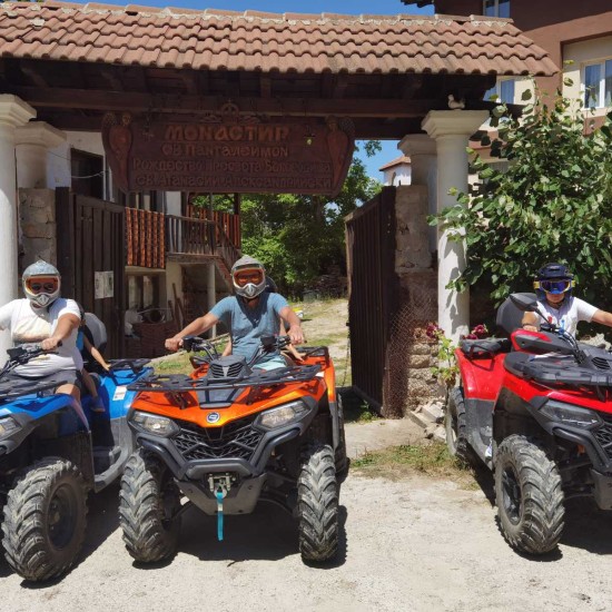 Навлезте в екстремните спортове с "Каране на АТВ 450сс за 1 час" от Makaroon