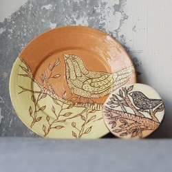 Вино и сграфито – рисуване върху керамичен съд Вино и сграфито – рисуване върху керамичен съд