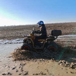 Разходка с минимодел на АТВ край Пловдив – децата също обичат приключения