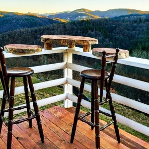 Избягайте от шумния град с „Две нощувки в къща за гости Артел 13 в с. Змиево“ 