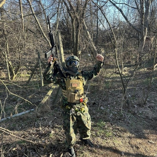 Впуснете се в епично приключение с Игра на Airsoft в Горна Оряховица от Makaroon