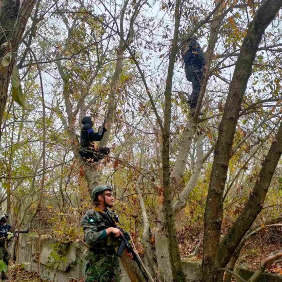 Впуснете се в епично приключение с Игра на Airsoft в Горна Оряховица от Makaroon