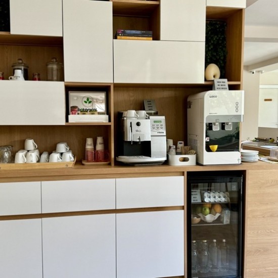 Две нощувки за двама в апартамент в бутиков хотел „Амфора“ край Варна от Makaroon