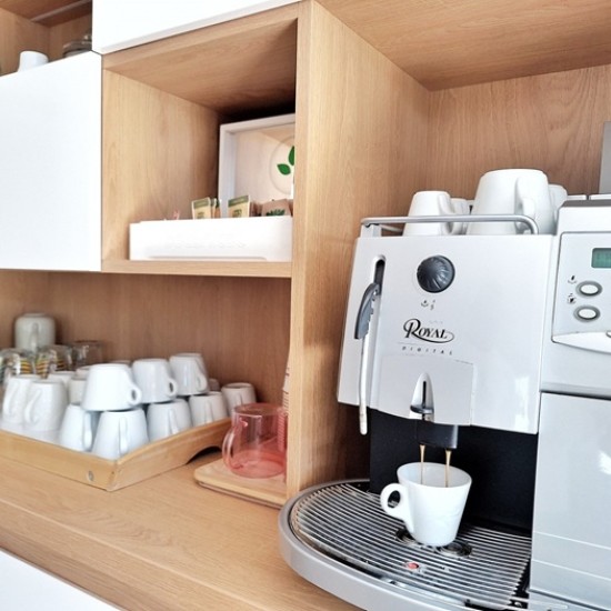 Две нощувки за двама в апартамент в бутиков хотел „Амфора“ край Варна от Makaroon