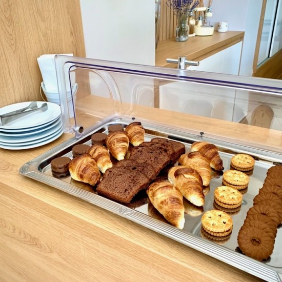 Две нощувки за двама в апартамент в бутиков хотел „Амфора“ край Варна от Makaroon