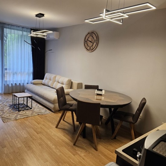 Подарете си една почивка в Разложката котловина с "Две нощувки за до четирима в Aspen Suites край Разлог"от Makaroon