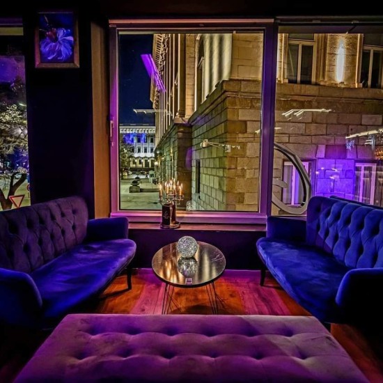 Астрологична прогноза на по коктейл от BeAstro – научете какво са ви подготвили планетите от Макароон