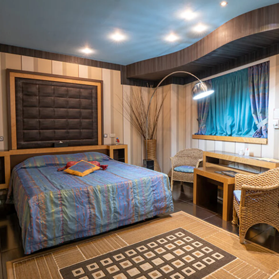 Споделете едно романтично преживяване с любимия човек с нощувка за двама със закуска + спа + разходка с лодка в Луковит от Makaroon