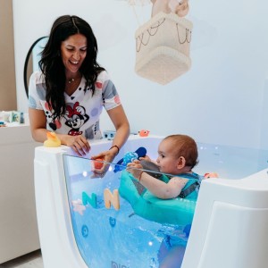 Грижа и внимание за най-малките с "Хидротерапия и масаж за бебета"