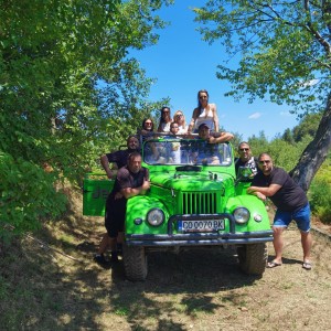 Двучасово джип сафари за от 1 до 7 човека в Златоград