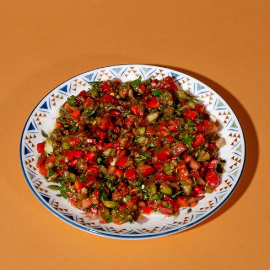 Насладете се на експлозия от вкусове и аромати с 3-степенно меню по избор за двама в сирийски ресторант Емеса от Makaroon