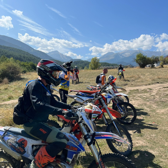 Целодневен преход с ендуро мотор край София или Габрово от Макароон