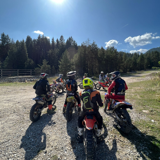 Целодневен преход с ендуро мотор край София или Габрово от Макароон