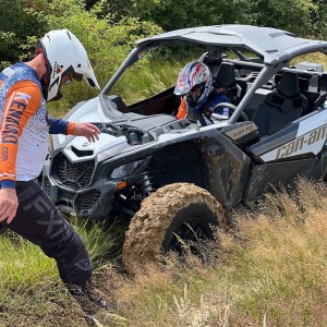 УТВ приключение край София - офроуд сред природата