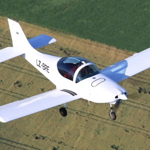 Сбъднете мечта с "Урок по пилотиране на двуместен самолет край Ихтиман"