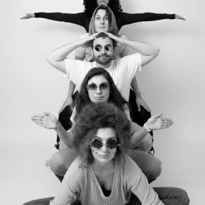 Станете фотограф с “Автопортрет във фотоателие”