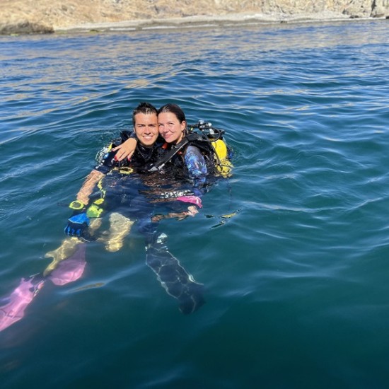 Explore the seabed with the "Diving Course" from Makaroon.bg