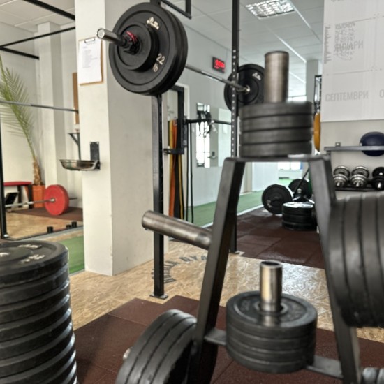 Открийте вашата фитнес мотивация с  „Три индивидуални тренировки с треньор в Gorilla Gym” от Makaroon