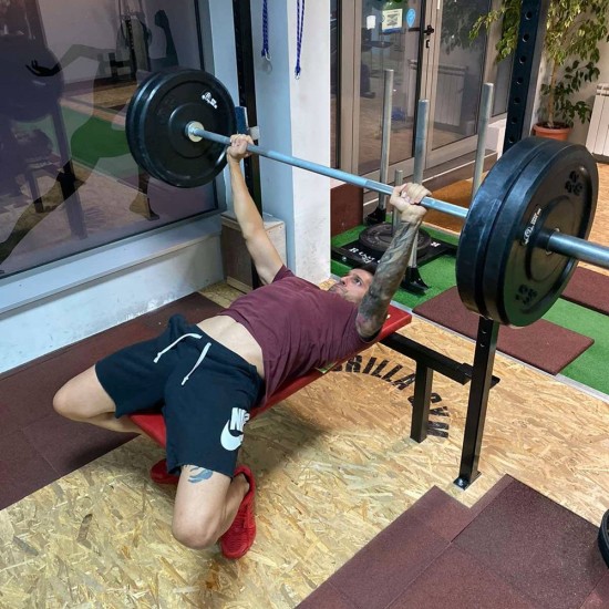 Открийте вашата фитнес мотивация с  „Три индивидуални тренировки с треньор в Gorilla Gym” от Makaroon