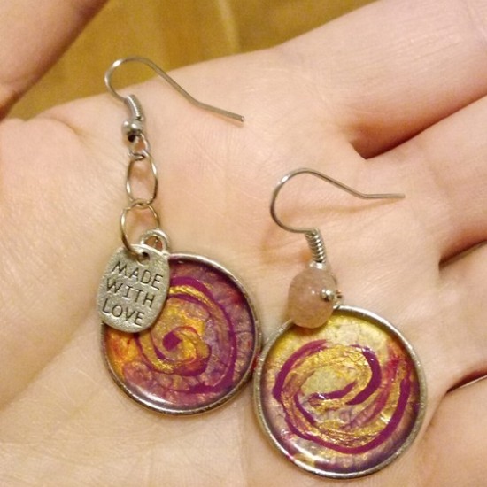 Създайте собствено уникално бижу от естествени камъни и перли във Варна от Макароон