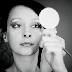 Бъди неотразима с професионален грим в град Варна Бъди неотразима с професионален грим в град Варна