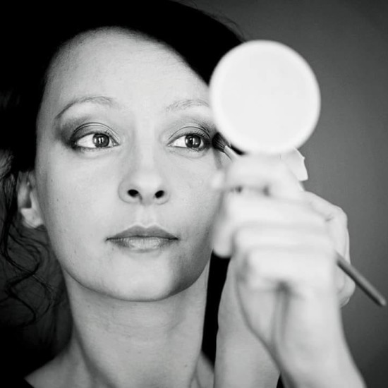 Бъди неотразима с професионален грим в град Варна от Макароон Бъди неотразима с професионален грим в град Варна от Макароон