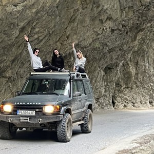 Разходка с джип Land Rover Discovery в Родопите