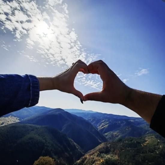 Опознайте Родопите с "Разходка с джип до Чаирски езера и Пияната гора" от Makaroon