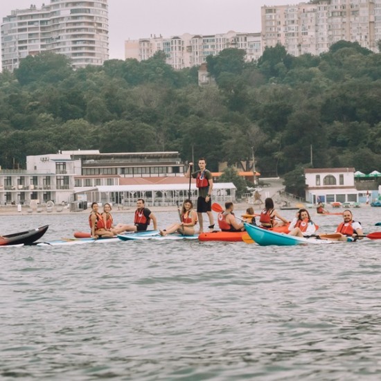 Насладете се на едно невероятно слънчево преживяване на морето с Излет с каяк край Варна от Makaroon