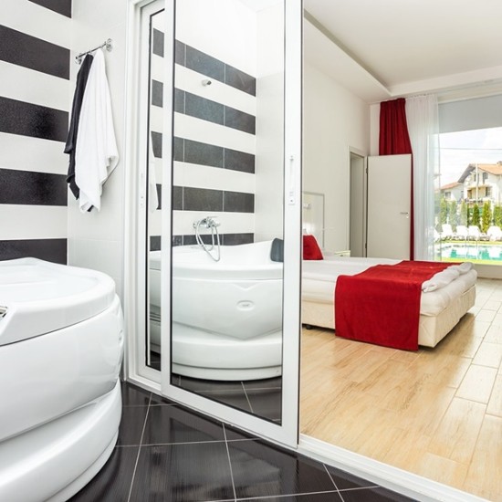 Give the gift of a relaxing holiday at the "Europe Complex" in Dolna Banya from Makaroon