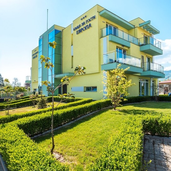Give the gift of a relaxing holiday at the "Europe Complex" in Dolna Banya from Makaroon