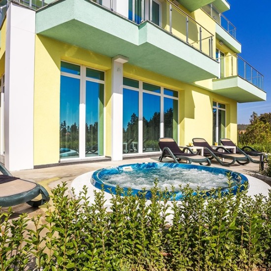 Give the gift of a relaxing holiday at the "Europe Complex" in Dolna Banya from Makaroon