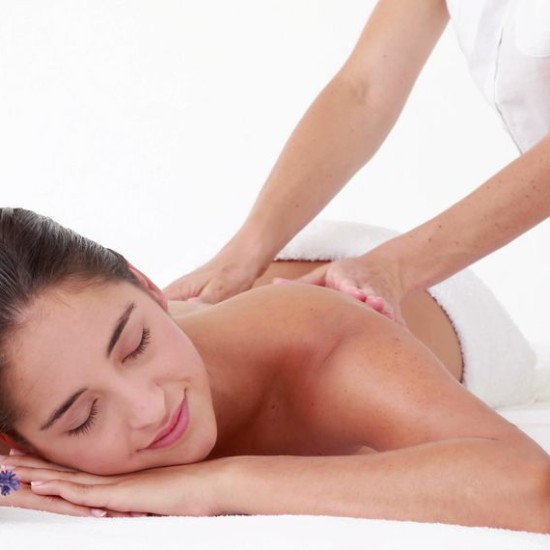 Насладете се на пълен релакс с масаж на цяло тяло, ходила, лице и глава от Makaroon