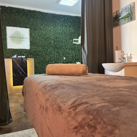 Споделен релакс с "Класически синхронен масаж за двама души" от Makaroon