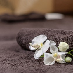 Бутиков спа ритуал „Вино и любов за двама“ във Варна Бутиков спа ритуал „Вино и любов за двама“ във Варна