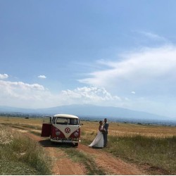 Proposal Experience - Направете най-романтичното предложение за брак с разходка с ретро бус + пикник за двама 