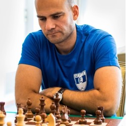 Партия шах с гросмайстор и анализ