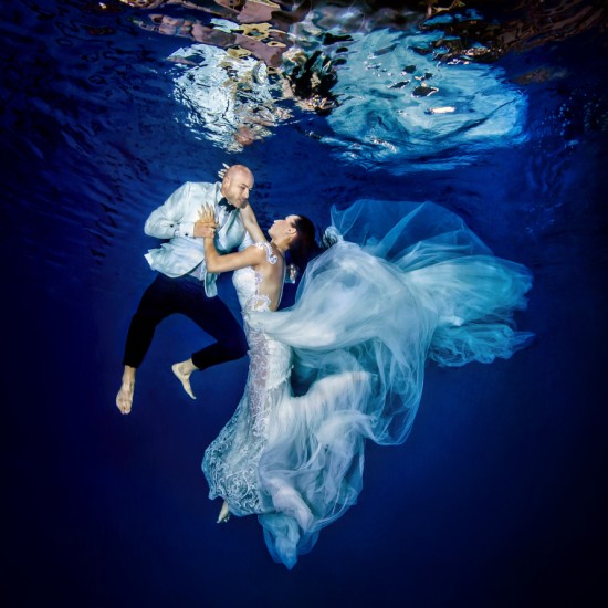 Подарете един незабравим спомен с „Професионална подводна фотосесия“ от Makaroon Подарете един незабравим спомен с „Професионална подводна фотосесия“ от Makaroon