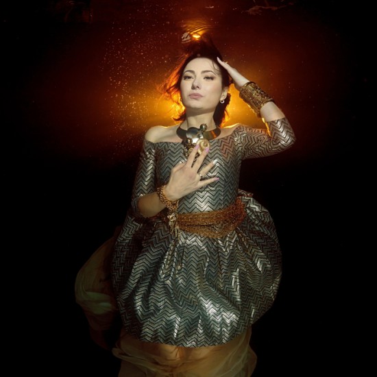 Подарете един незабравим спомен с „Професионална подводна фотосесия“ от Makaroon Подарете един незабравим спомен с „Професионална подводна фотосесия“ от Makaroon