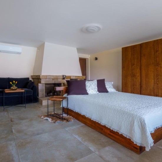 Оазис, далеч от града с "Две нощувки за двама в комплекс Райски залив  в с. Голяма Желязна" от Makaroon